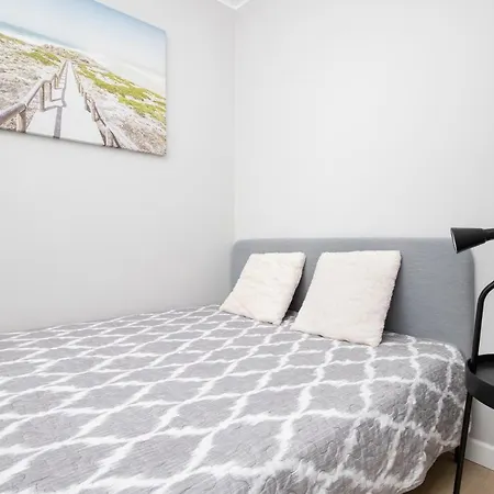 Apartman Ostroroga By Renters
